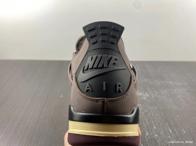 Rep 4 MANIERE AIR JORDAN VIOLET RETRO DV6773-220 ORE MA A 0523